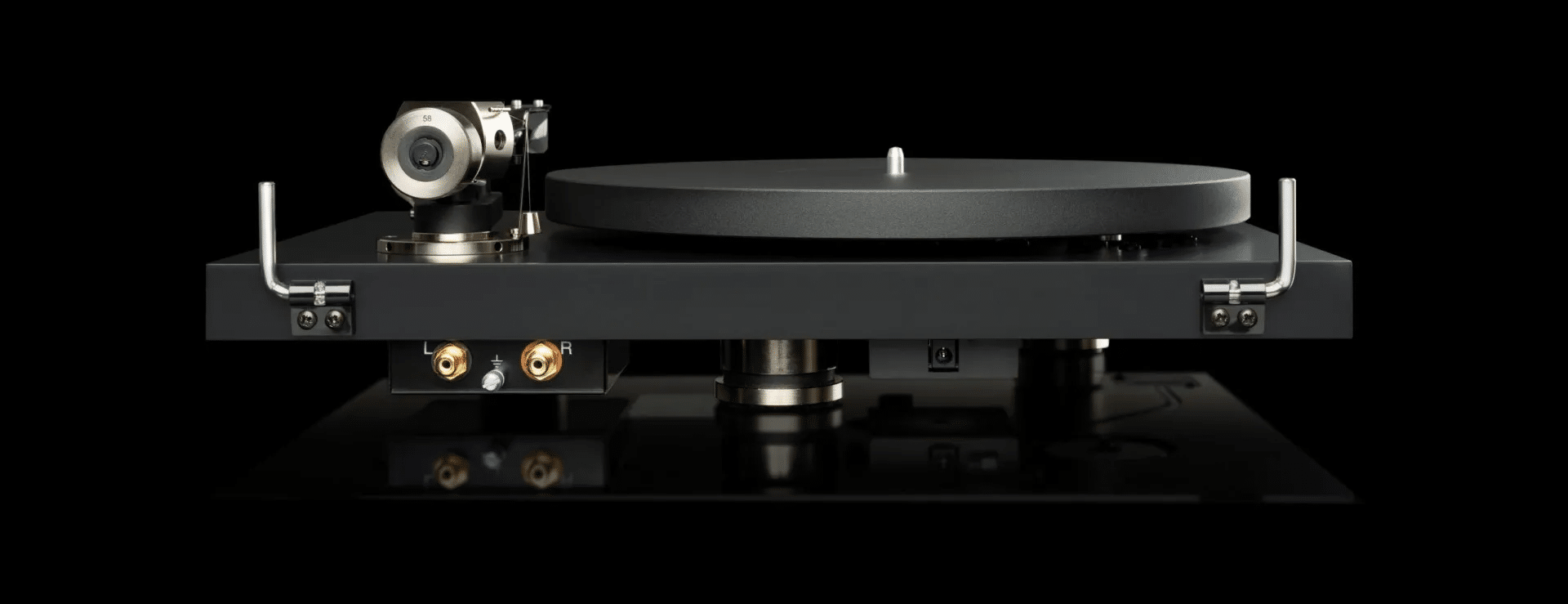 Debut-PRO-backside-2-scaled-e1624528958716 Pro-Ject Audio Debut Pro Giradischi