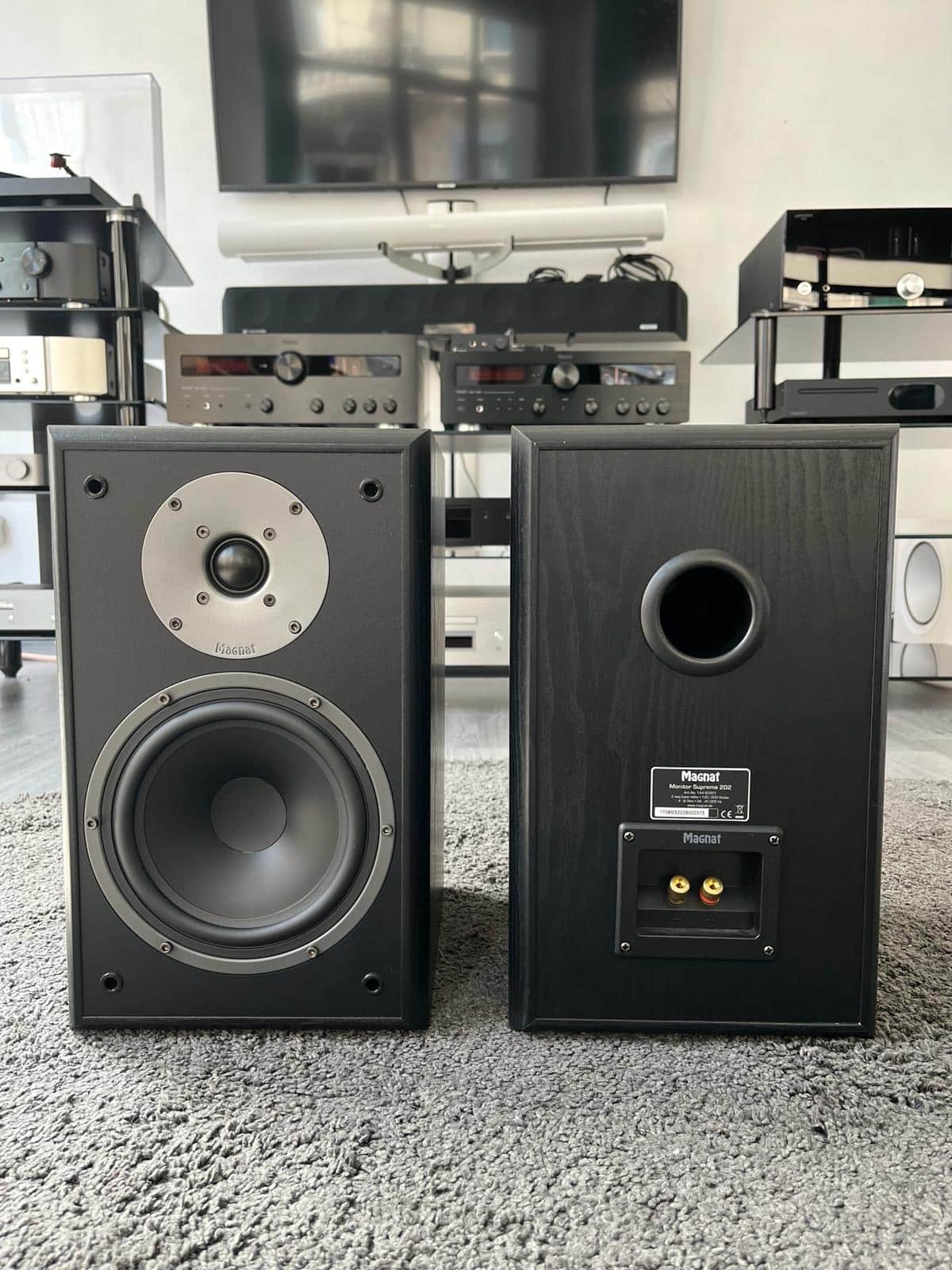 Magnat Monitor Supreme 202