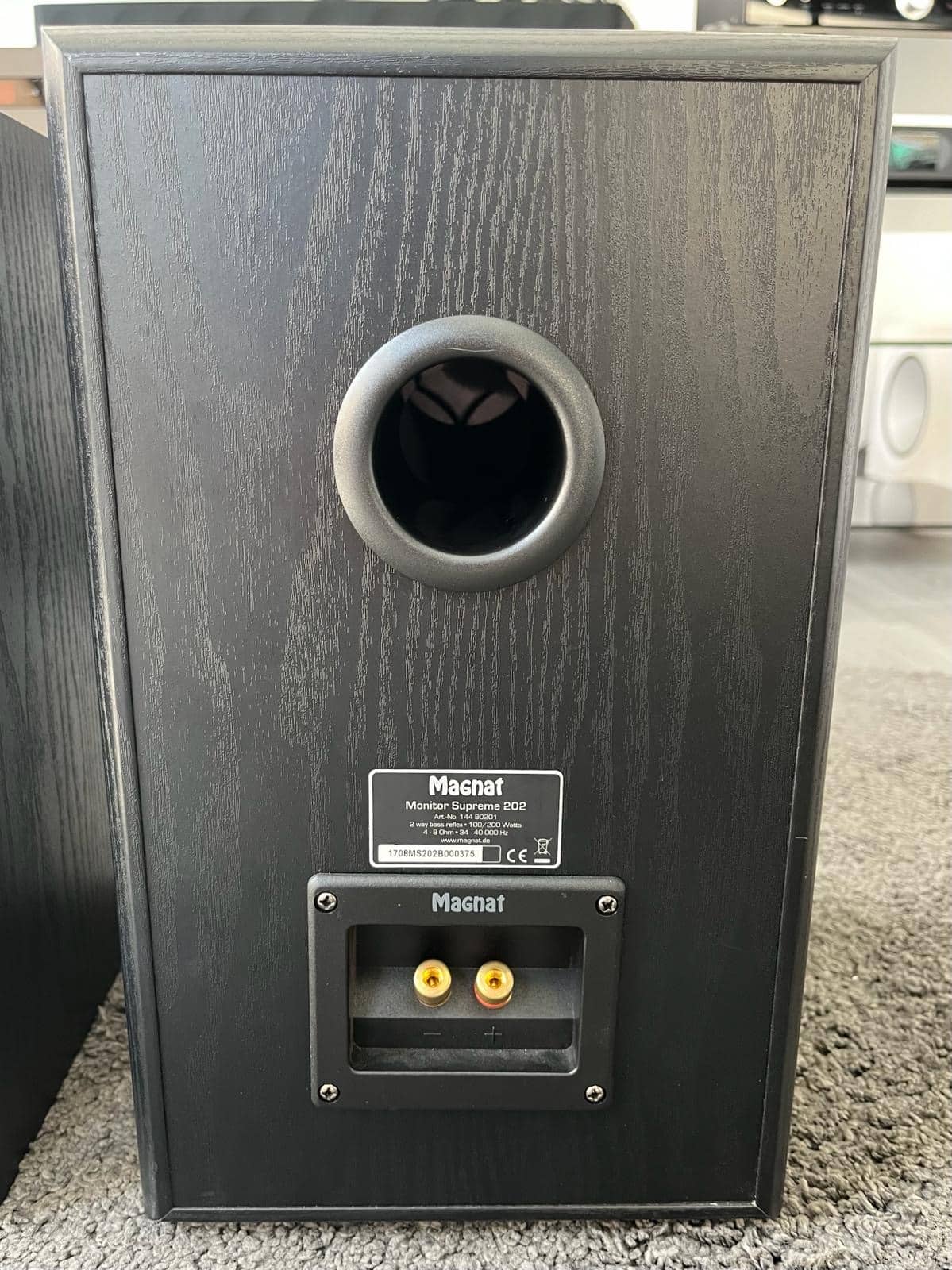 Magnat Monitor Supreme 202