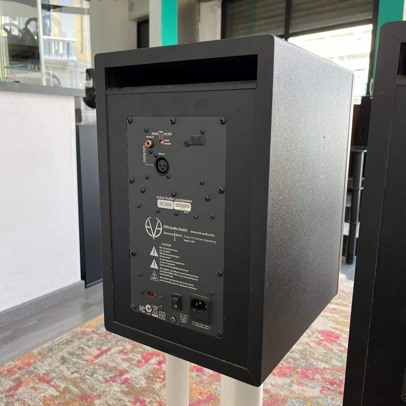 EVE Audio SC208 EVE Audio SC208